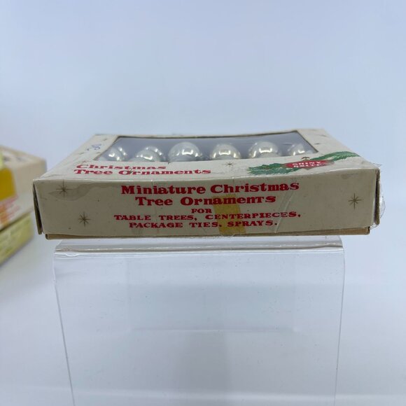 vintage miniature 15mm glass ornaments set of 24 silver In original box - Picture 5 of 7